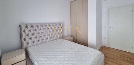Apartament cu 3 camere | LUX | Prima inchiriere - Fotografie 4