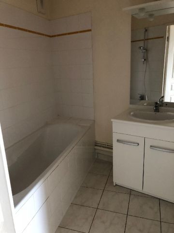 Location Appartement 2 pièces 45m² DREUX 28100 - Photo 5