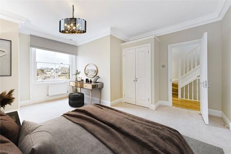 3 bedroom flat in South Kensington - Photo 4