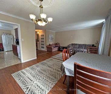 63 Centre Street E #Main - Photo 6