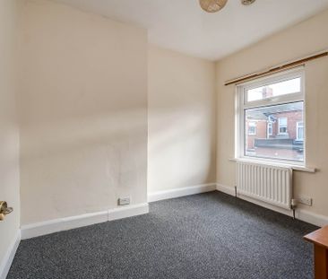 28 Sunnyside Drive, Belfast, BT7 3DX - Photo 3