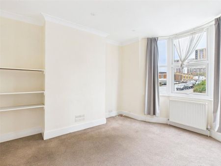 3 bedroom apartment to rent - Photo 4