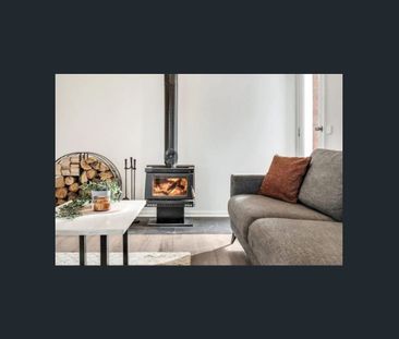 Spacious 3-Bedroom Home – Walk to Craigieburn Station!! - Photo 1