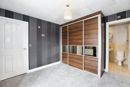 2 bedroom maisonette to rent - Photo 2