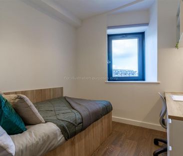 1 bedroom in a flat share to rent - Photo 3