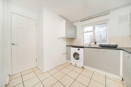 4 bedroom house to rent - Photo 4