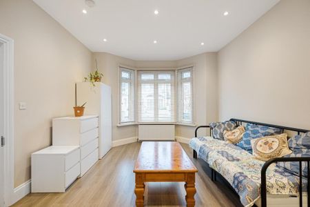 5 bedroom terraced house to rent - Photo 4