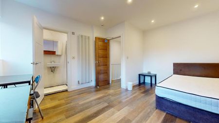 5 bedroom townhouse to rent - Photo 3