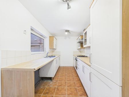 2 bedroom terraced house to rent - Photo 5