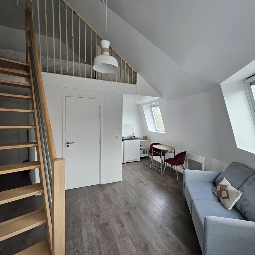 Location Appartement 1 pièce 17m² ROUBAIX 59100 - Photo 1
