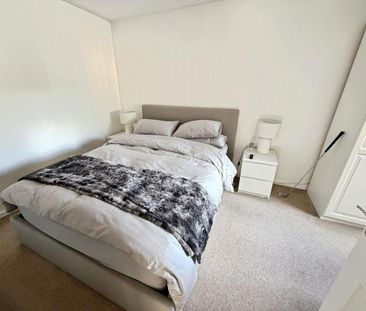 3 bedroom terraced house to rent - Photo 6