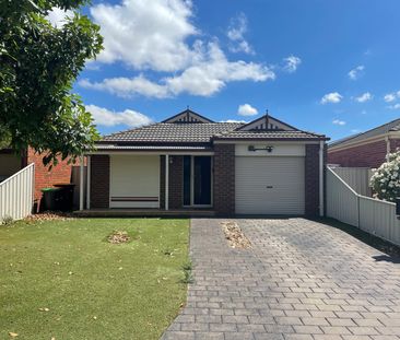 36 Grampians Way, Caroline Springs VIC 3023 - Photo 3
