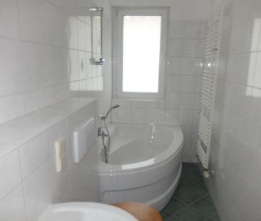 Hübsch gemacht für Sie ... Balkon, Eckbadewanne ... - Foto 1