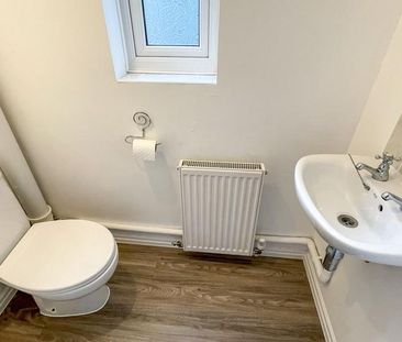 2 bedroom semi-detached house to rent - Photo 2