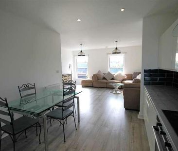 Half Edge Lane, Monton, Manchester, M30 - Photo 2