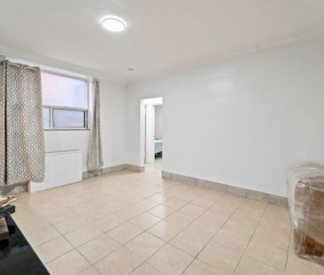For Lease - 1016 O'connor Drive Unit# 101, Toronto, Ontario - Photo 4