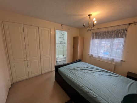 Searles Drive, London - Photo 4