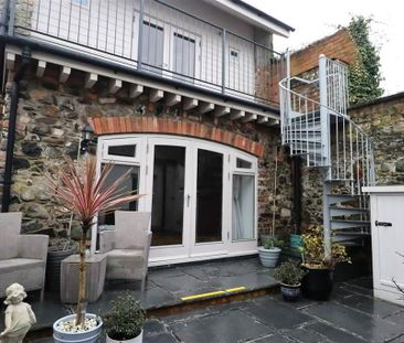 14a Park Street, Hillsborough, BT26 6AL - Photo 2