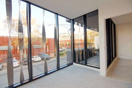 106T/70 Stanley Street - Photo 2