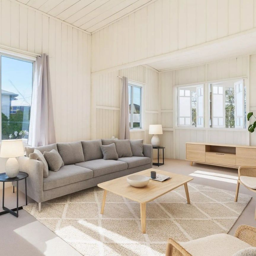 CHARMING CHARACTER HOME IN PRIME SOUTH BRISBANE LOCATION - Photo 1