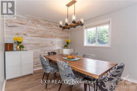 43 EXETER DRIVE - Photo 4