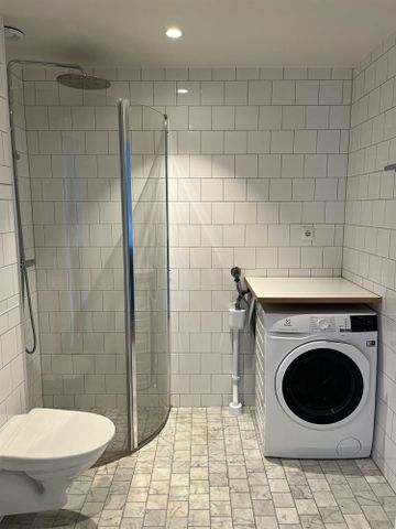 Stockholm, Stockholm, Responsgatan 2:a med balkong - Photo 4