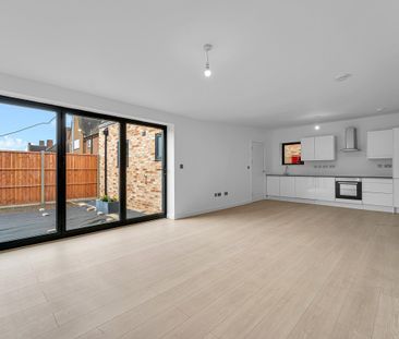 Staines Road, Feltham, TW14 - Photo 6