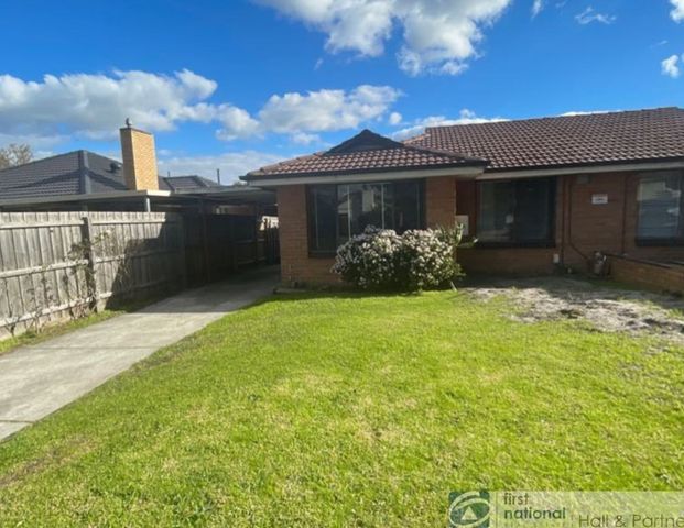 1 / 94 Regent Avenue, Springvale - Photo 1