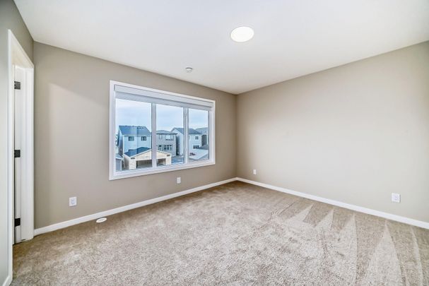 1072 Mahogany Blvd SE, Alberta, T3M 3T6, Calgary - Photo 1