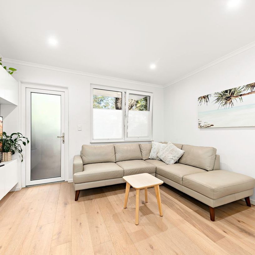 Fully Renovated Contemporary Living in Quiet Setting - PATH ENTRANCE VIA CENTENIAL AVE - Photo 1