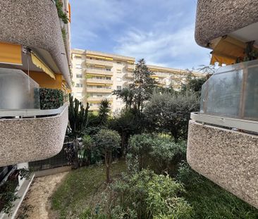 Location Appartement 3 pièces 66m² NICE 06000 - Photo 5