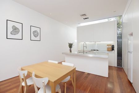 226 Adderley Street, West Melbourne VIC 3003 - Photo 5