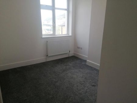 5 bedroom terraced house to rent - Photo 4