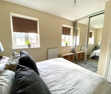 2 bedroom terraced house to rent - Photo 2