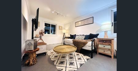 Large Fully Furnished Granny Flat – Walking Distance to Westfield & Train Station! - Photo 3