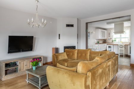 FUNKCJONALNY DOM WYSOKI STANDARD LAS SMOCHOWICE - Zdjęcie 2