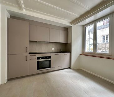 Spacieux appartement rénové de 5 pièces - Photo 2