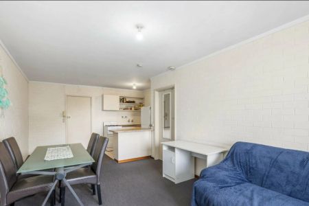 Convenient location. - Photo 3