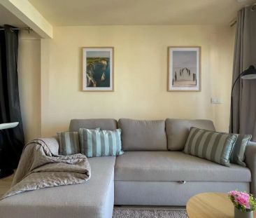 Apartamento de alquiler en Calle Mantecarlo, Rincón Alto - Photo 1