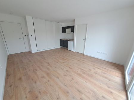 Location Appartement 2 pièces 40m² ROUBAIX 59100 - Photo 4