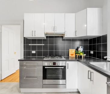 Charming Inner-City Retreat - Photo 4