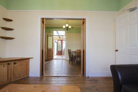 4 bedroom terraced house to rent - Photo 2