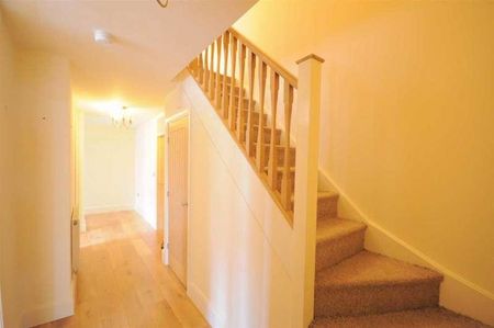 Berkeley Court Mews, Berkeley Street, Stone, ST15 - Photo 4