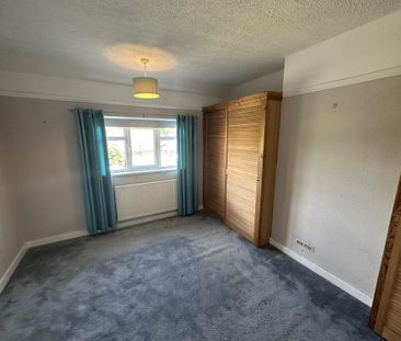 Available 3 Bed Not Specified - Photo 2