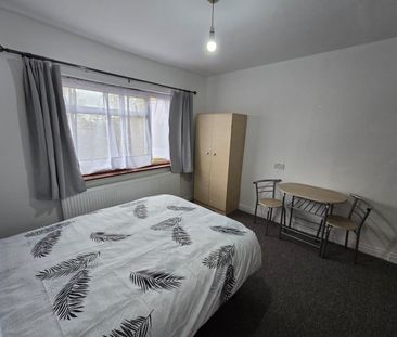 Studio Flat, Belmont Road, N15 - Photo 5