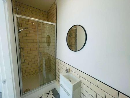 Broughton Avenue, DN5 - Photo 4