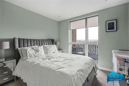 High Street, Hornsey, London, N8 - Photo 4