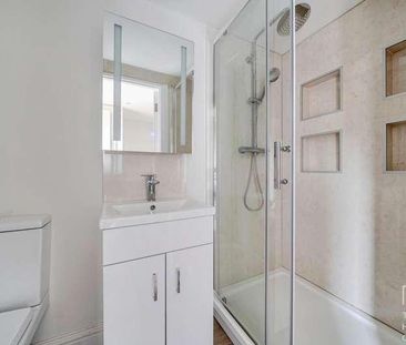 Grosvenor Road, Aldershot, GU11 - Photo 5