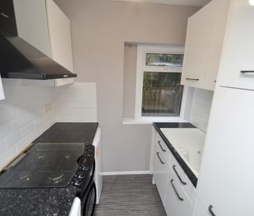 2 bed ground floor flat to rent in Midcroft Avenue, Glasgow, G44 - Photo 5