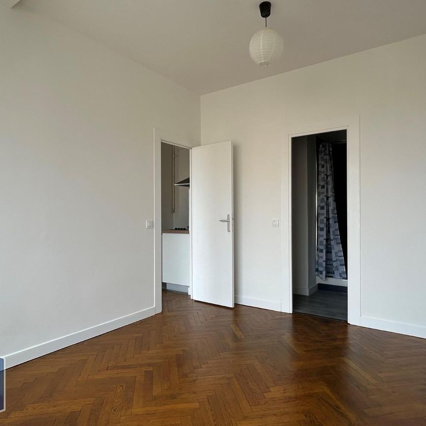 Location Appartement 2 pièces 39m² MARSEILLE 2ème - Photo 1